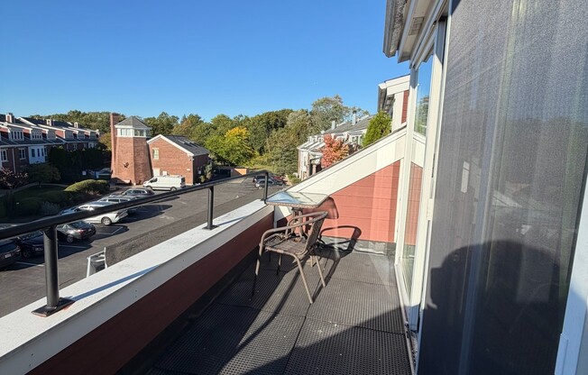 2 beds, 2.5 baths, 1,550 sqft, $2,850, Unit Unit 44