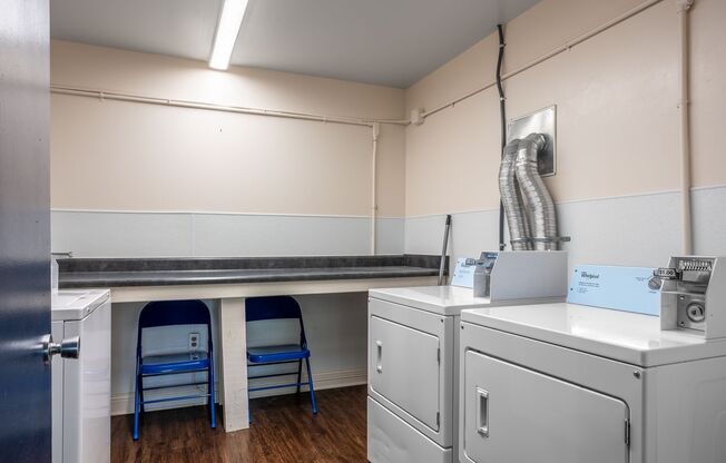 1 bed, 1 bath, 420 sqft, $750