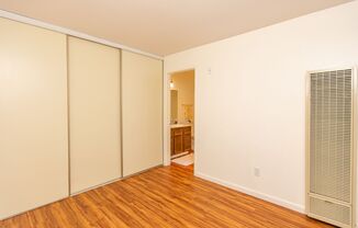 Studio, 1 bath, 472 sqft, $1,650, Unit E05