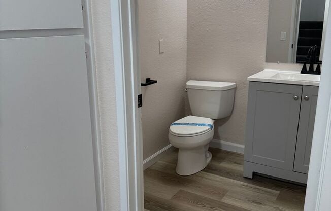 CHRISTY WAY 3117 &amp; 3119 (DUPLEX)