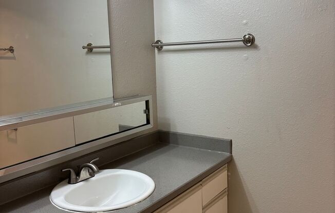 1 bed, 1 bath, 715 sqft, $1,845, Unit 416