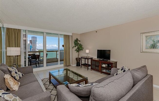 3 beds, 2 baths, $4,600, Unit # A 3248