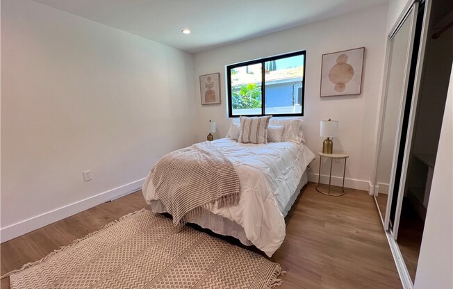 6829 YOLANDA AVE