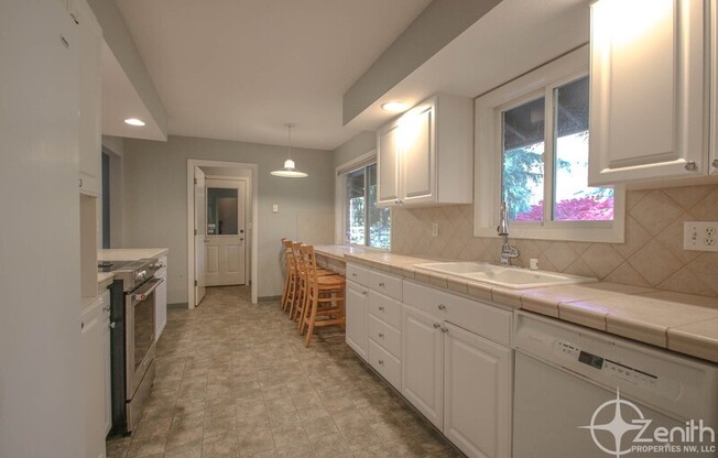 12908 NE SALMON CRK AVE