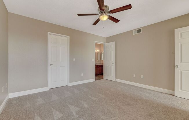 CHARMING 3BEDROOM CONDO IN 89156