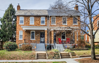 4204 10 ST NE