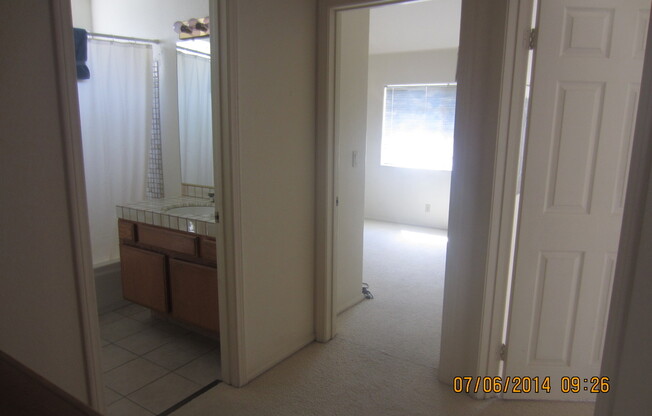 2 beds, 2 baths, $3,950, Unit # 36