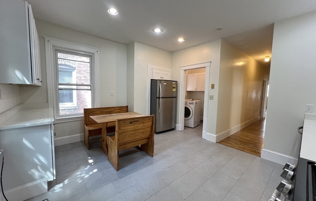 3 beds, 1.5 baths, 99 sqft, $4,200, Unit 1