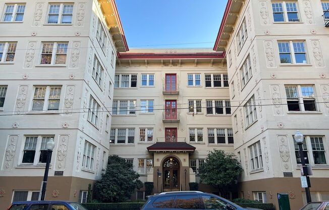 THE BILTMORE (BIL01)