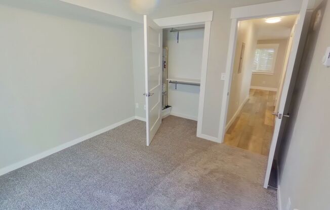 2 beds, 1 bath, $1,700, Unit 3