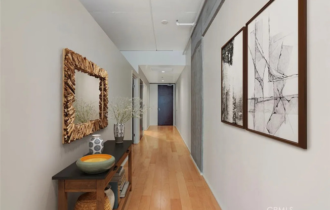 1 bed, 1 bath, 860 sqft, $3,000