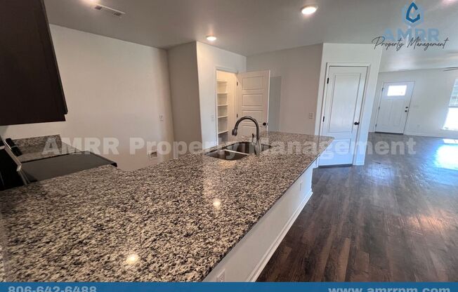 3 beds, 2 baths, $1,450