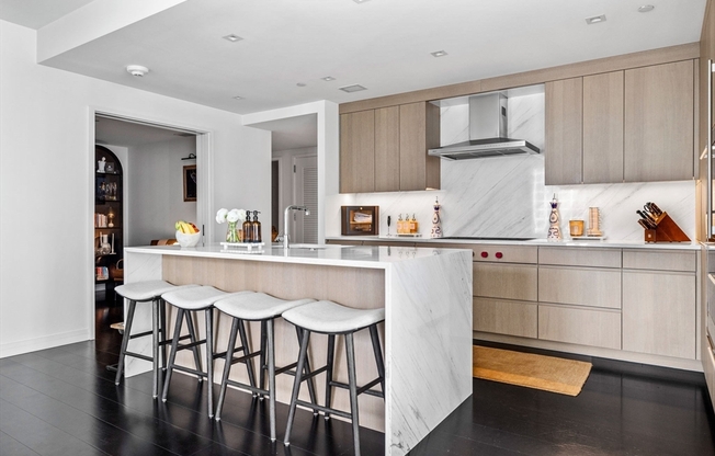 2 beds, 2.5 baths, 1,498 sqft, $13,000, Unit 14B