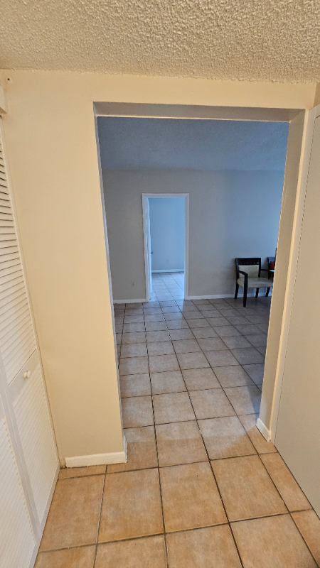 1035 W 77 ST