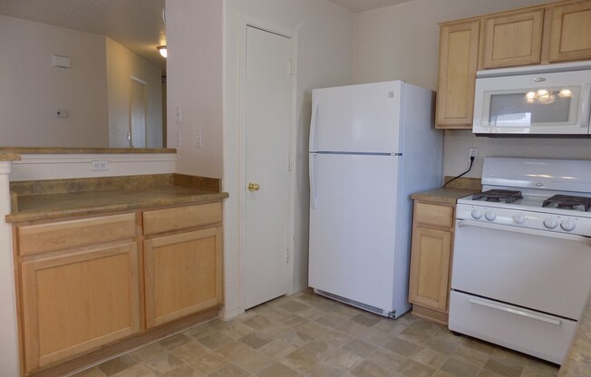 3 beds, 2 baths, $1,900