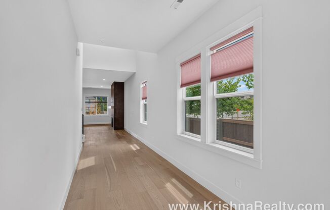 Stunning 4-Bed | 2.5-Bath Toll Brothers Contemporary Home | Orchards at Abbey Creek Neighborhood