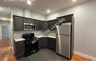 19 Jewett Ave