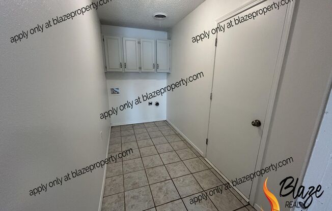 3 beds, 2 baths, $1,450