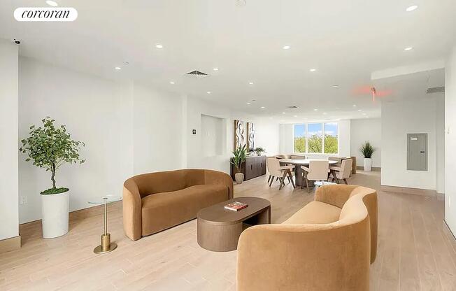 2 beds, 2 baths, $4,200, Unit PH3