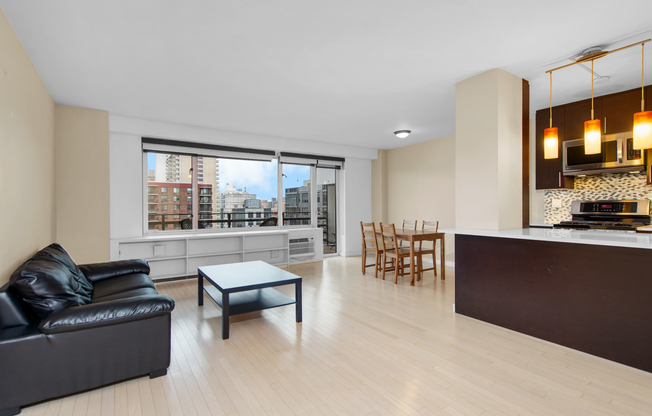 1 bed, 1 bath, 845 sqft, $5,000, Unit 19A