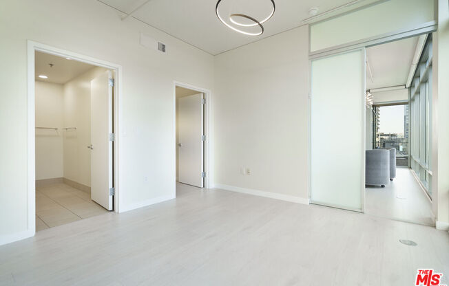 2 beds, 2.5 baths, 1,650 sqft, $4,995, Unit 716