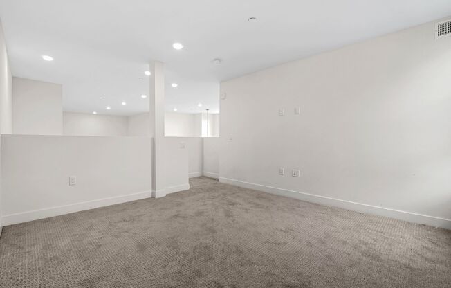 2 beds, 2 baths, 1,062 sqft, $4,095, Unit 501