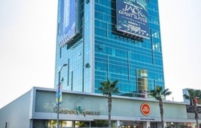 1 bed, 1 bath, 858 sqft, $4,545, Unit 1403