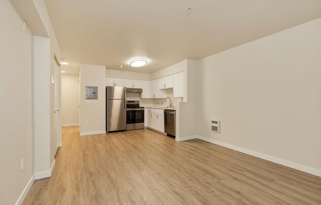 Studio, 1 bath, 413 sqft, $1,445, Unit 408