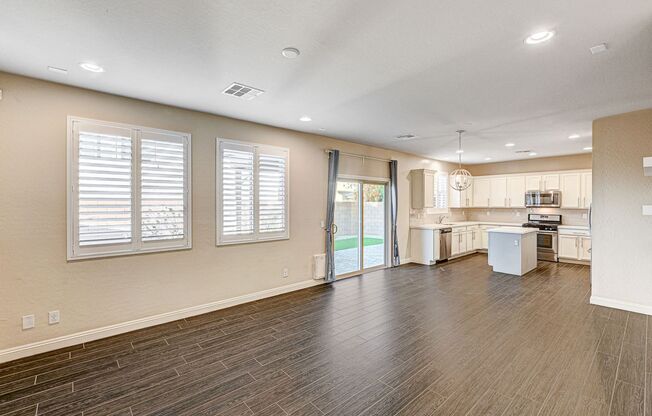 Beautiful 3 bedroom 2.5 bath home on corner lot in gated community in Spring Valley!