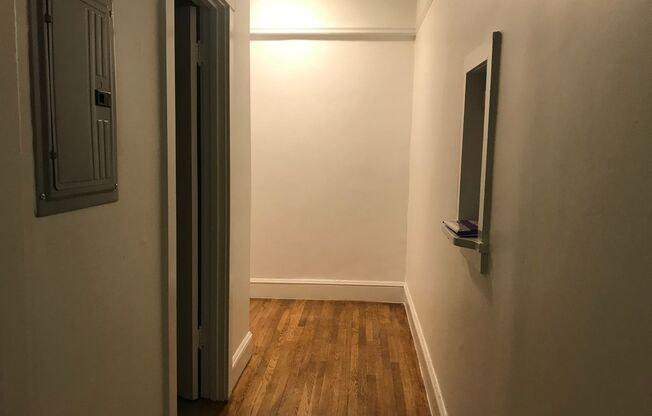 1 bed, 1 bath, $2,795, Unit 01