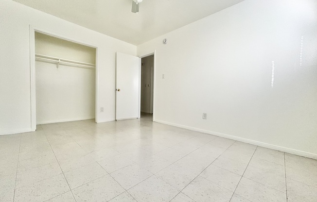 2 beds, 1 bath, $2,185