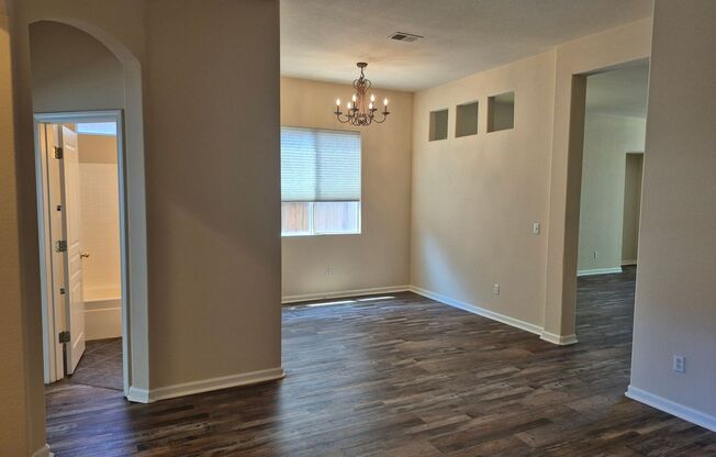 4 beds, 3 baths, $2,795
