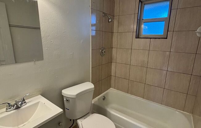 Charming 5-Unit Apartment Community in the Heart of Colorado Springs