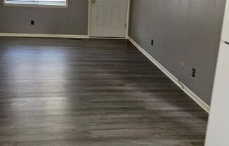 5377 S Hutchinson Ct