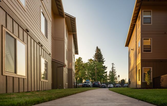2 beds, 2 baths, 850 sqft, $1,445, Unit 3240-301