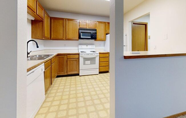 1 bed, 1 bath, 698 sqft, $900, Unit 314