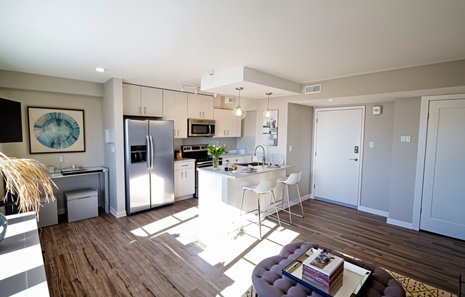 1 bed, 1 bath, 574 sqft, $1,225, Unit 301