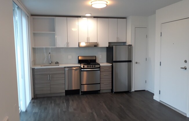 Studio, 1 bath, 325 sqft, $1,275, Unit 303 (MFTE)