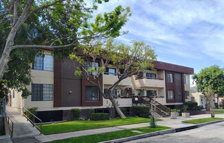 320 W. Maple St.