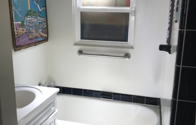 3 beds, 2 baths, $4,800