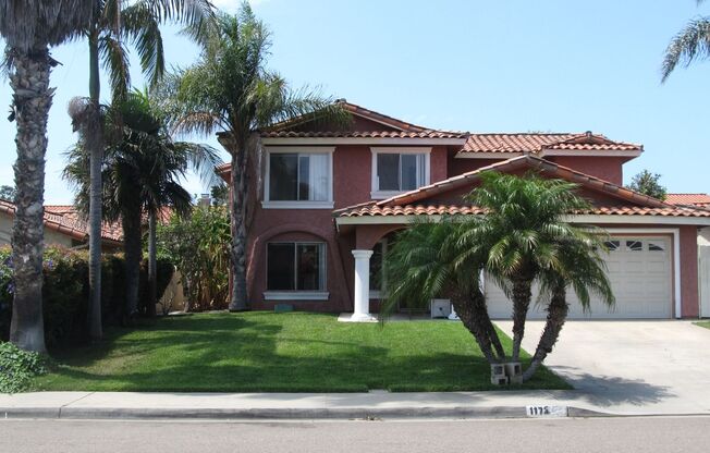 Big house Great neighborhood close to the beach