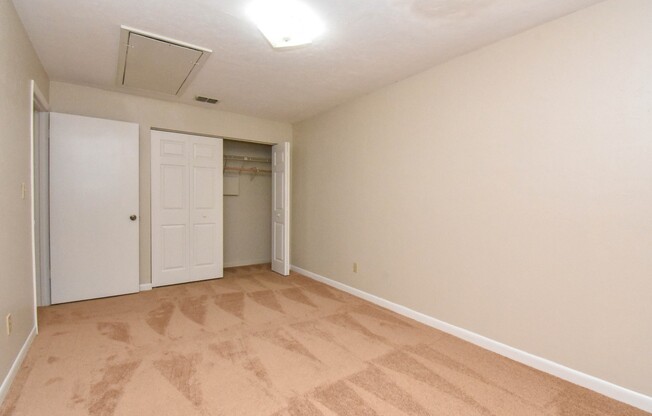 2 beds, 1 bath, $1,000, Unit UNIT C