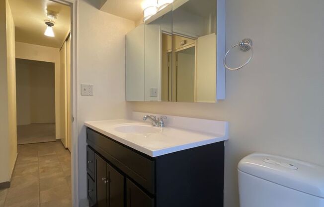 1 bed, 1 bath, 605 sqft, $1,050, Unit 303