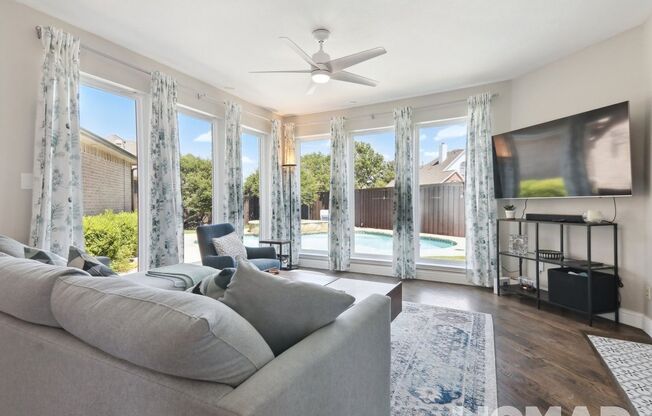 Luxurious Single Family Home with Resort-style Private Pool in Plano