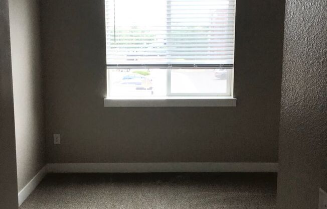 2 beds, 2 baths, $1,900, Unit # 206