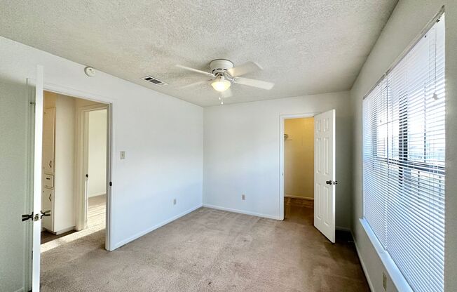 2 beds, 1.5 baths, 1,021 sqft, $850, Unit C