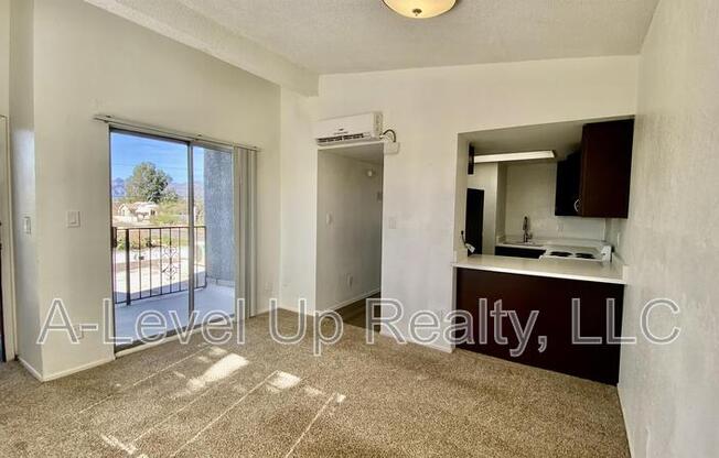 162 E 21 ST
