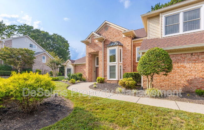 1012 BEECH TREE LN