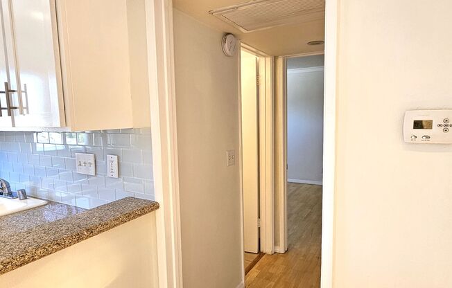 1 bed, 1 bath, 700 sqft, $2,199