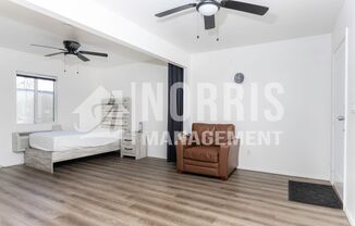 1 bed, 1 bath, 400 sqft, $900, Unit #1 (328)